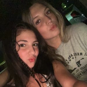 Meet your Posher, Eva